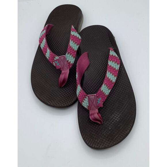 Chaco Womens Size 10 Sandals Flip Flops Purple Chevron Print GUC - Picture 4 of 8